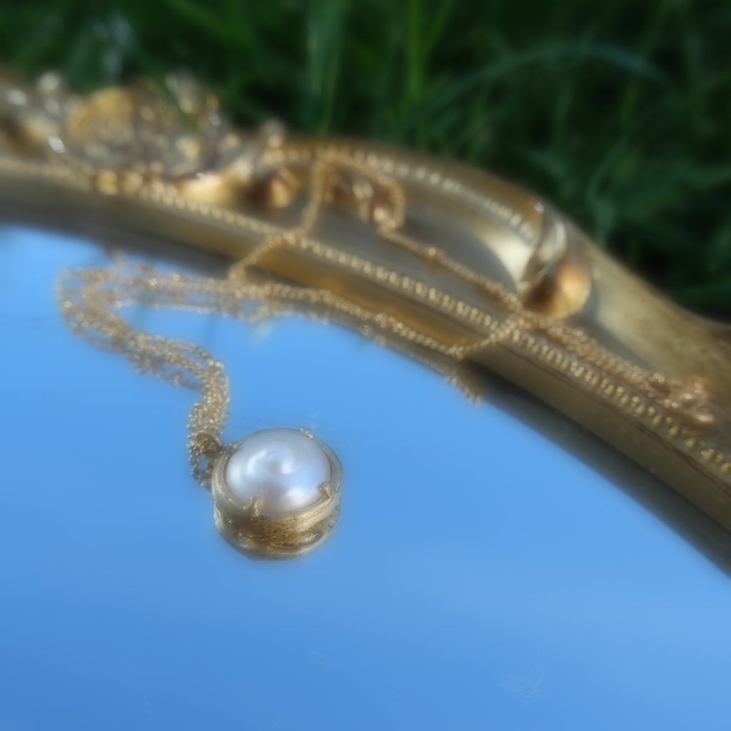 Twilight Pearl Pendant Necklace