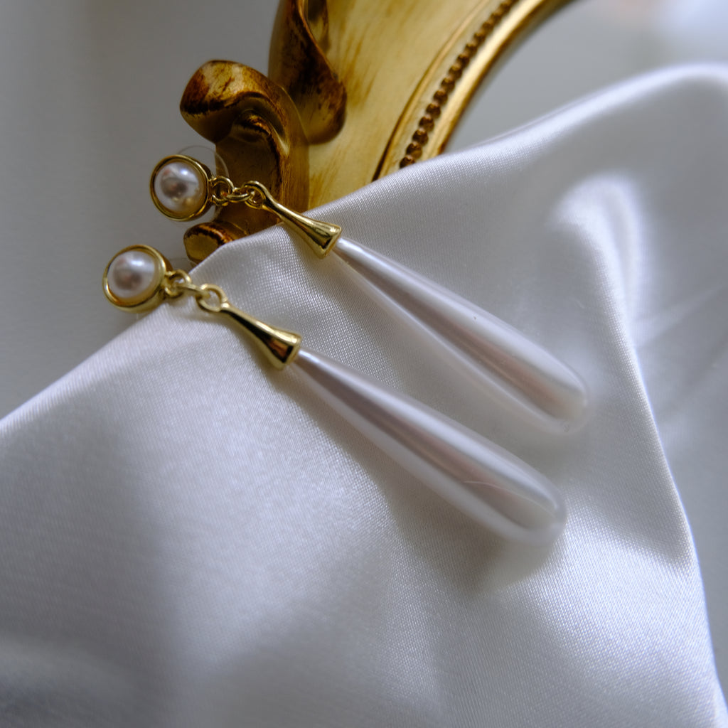 Elizabeth Drop earrings